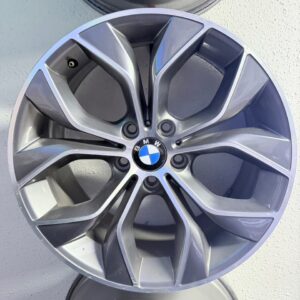 BMW OEM 19”