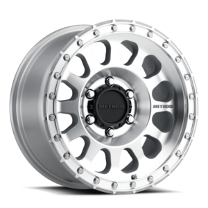 Method MR315 17x8.5 5x5 0mm Offset - Machined - Clear Coat