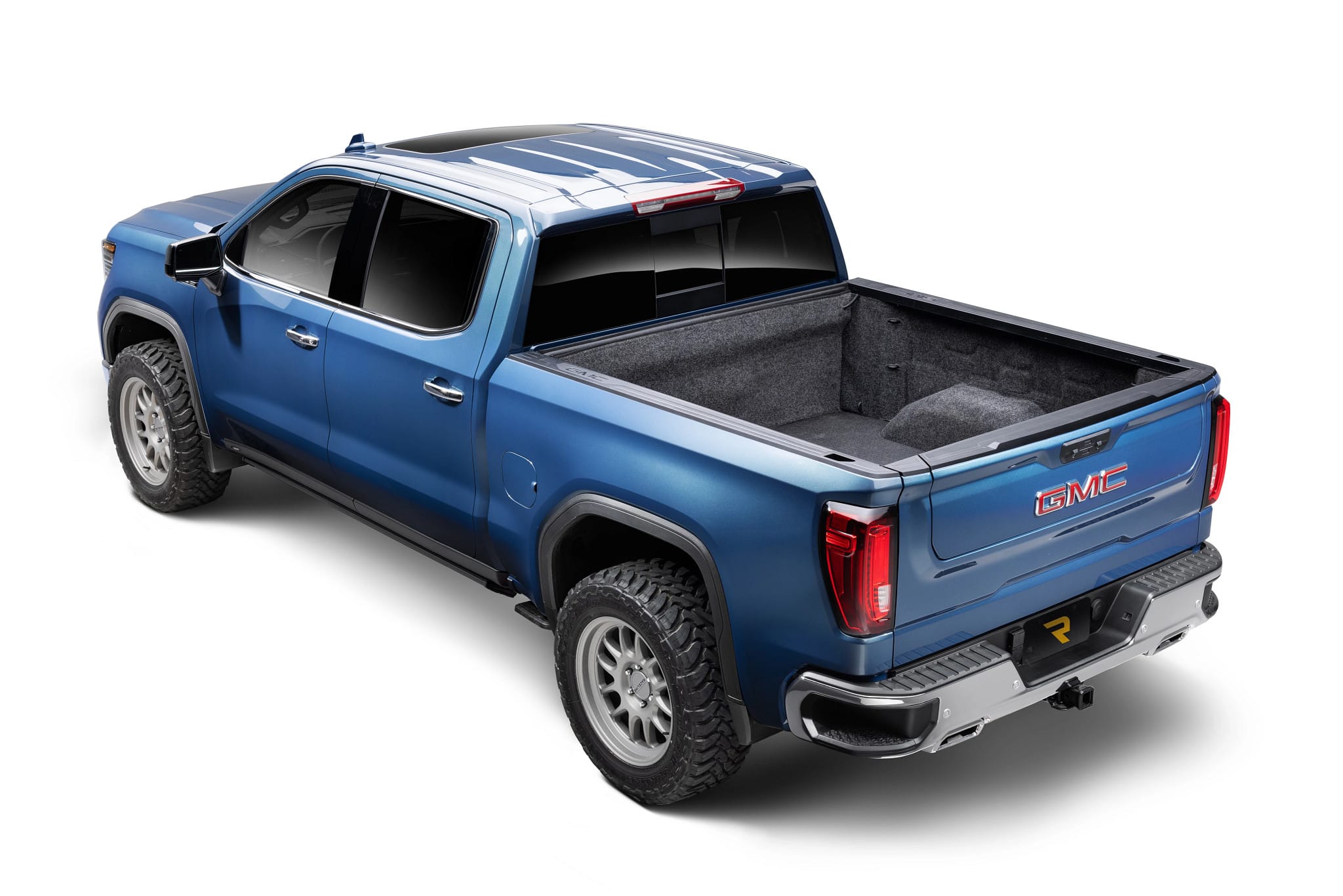AMP Research Powerstep Xtreme - 2022-2026 CHEVROLET SILVERADO 1500, 6 applications (78255-01A)