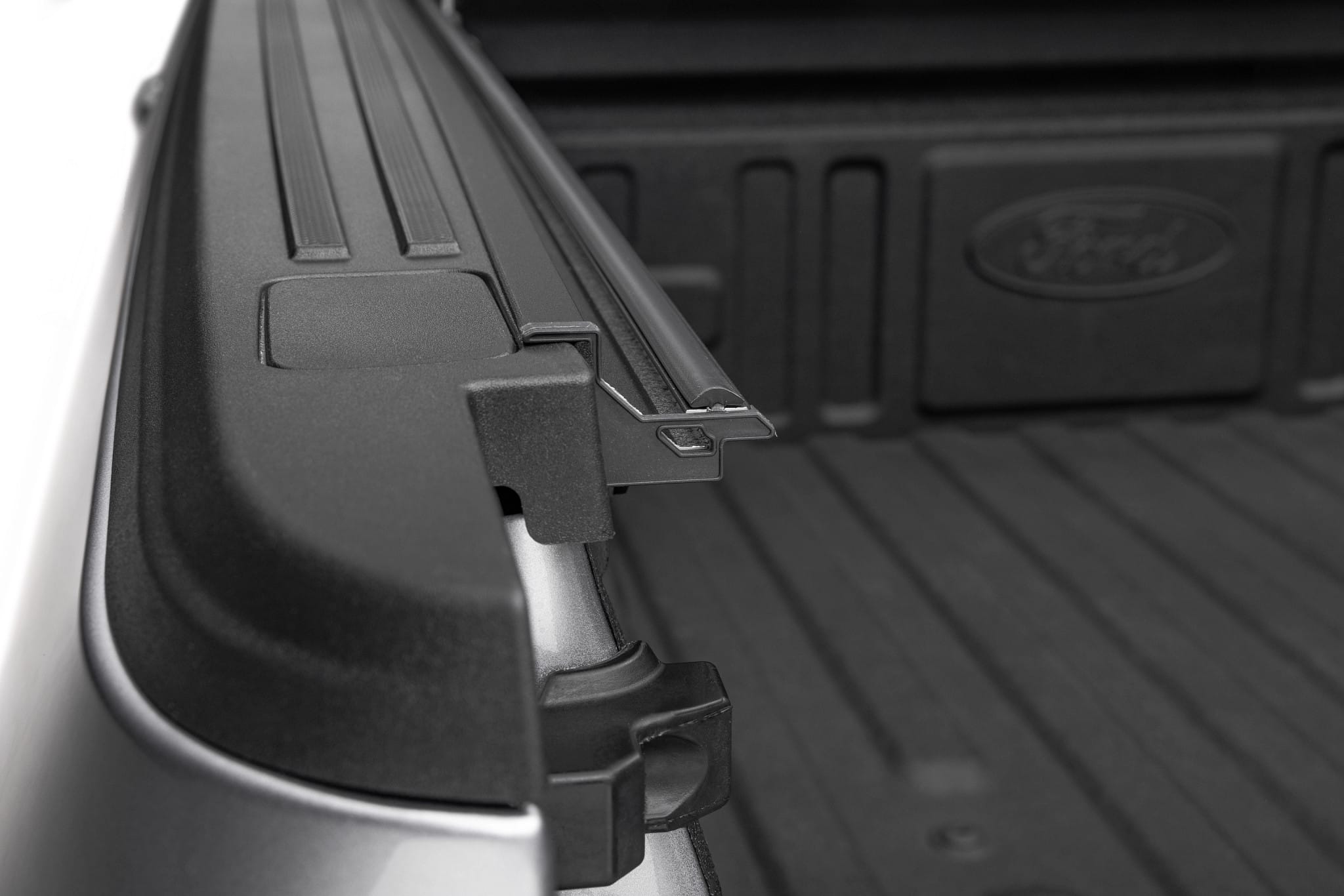 UnderCover Ultra Flex - 2021-2026 F150 Crew Cab 5.7ft Bed (UX22029)