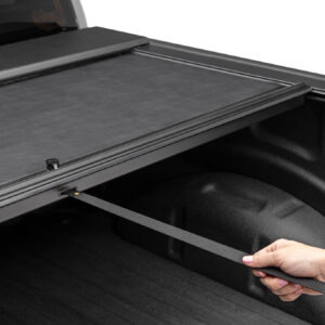 Roll-N-Lock M-Series - 2017-26 Honda Ridgeline 5'4" Bed - product photograph