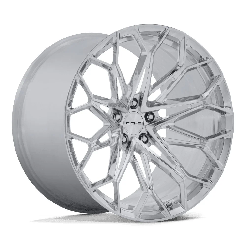 Niche NC600 Manta in Polished - photo may show a different lug count; this part is 5x120